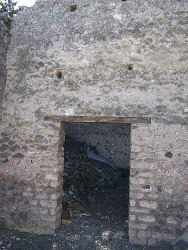 VIII 5 28 Pompeii March 2009 Doorway To Room 12 Oecus